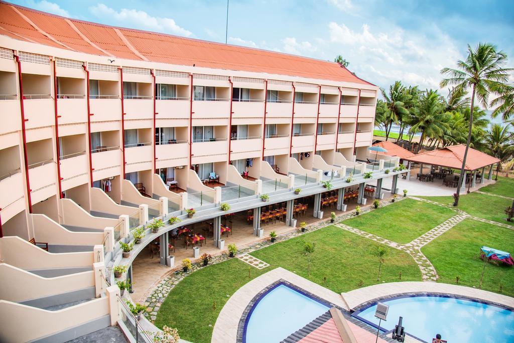 Paradise Beach Hotel Negombo Exterior foto