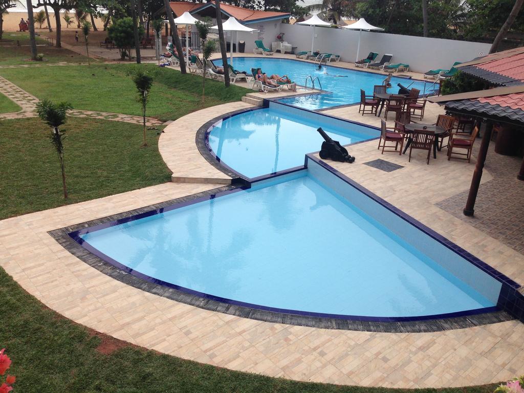Paradise Beach Hotel Negombo Exterior foto