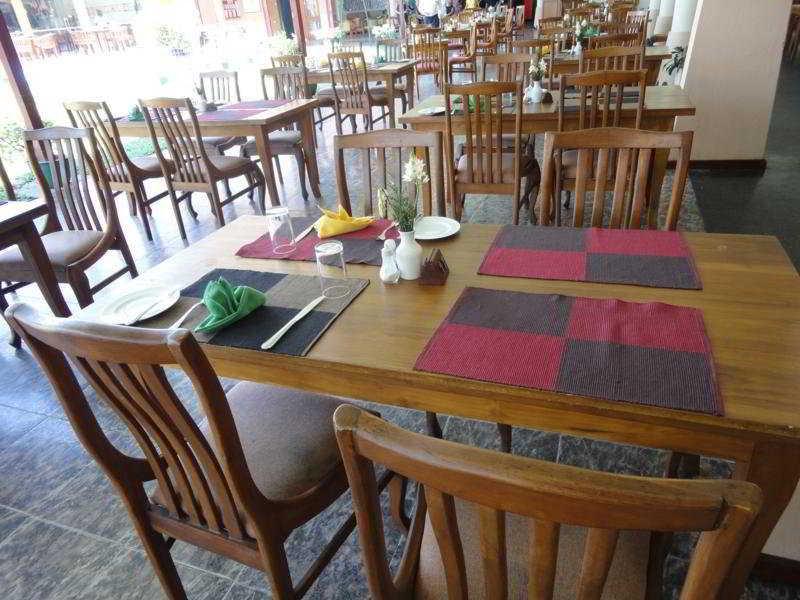 Paradise Beach Hotel Negombo Exterior foto