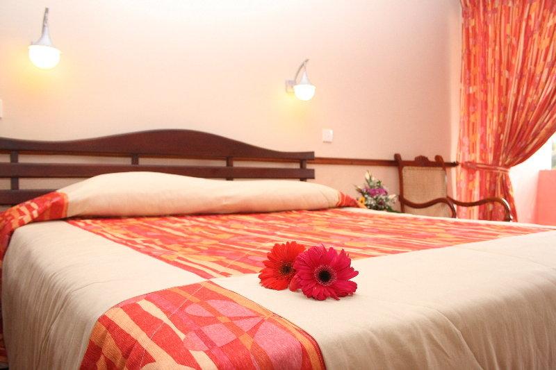 Paradise Beach Hotel Negombo Exterior foto