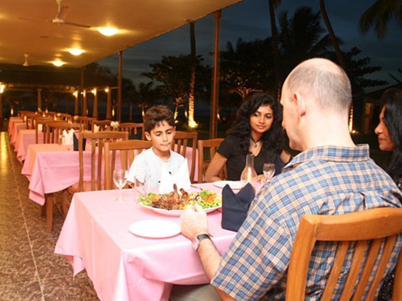 Paradise Beach Hotel Negombo Exterior foto