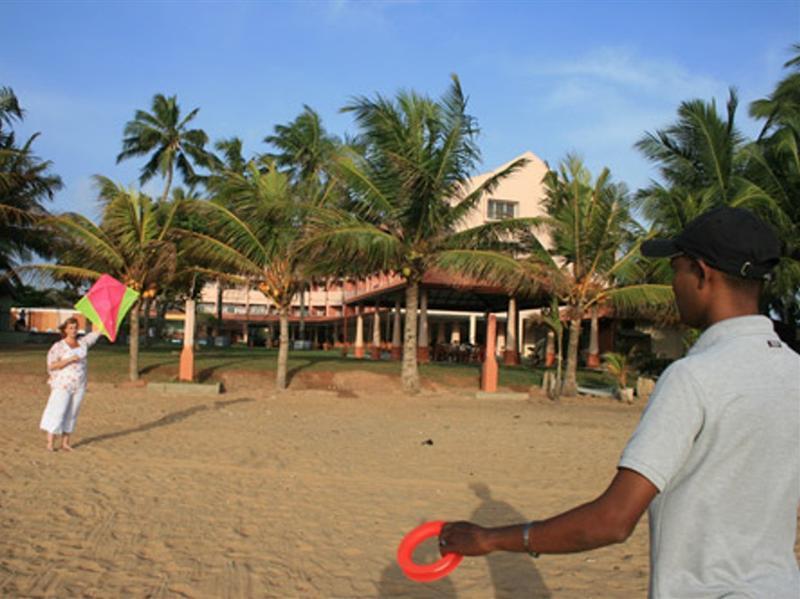 Paradise Beach Hotel Negombo Exterior foto