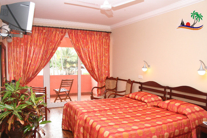 Paradise Beach Hotel Negombo Exterior foto