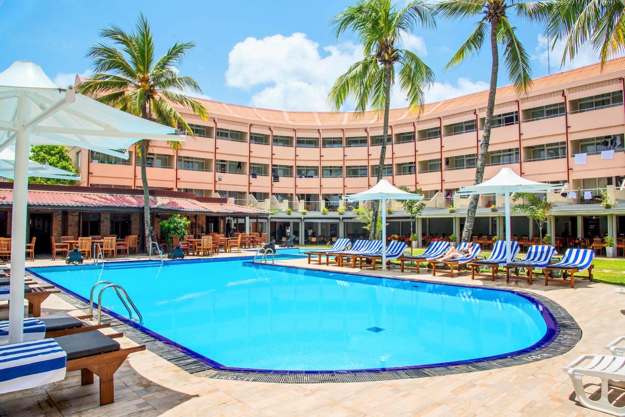 Paradise Beach Hotel Negombo Exterior foto